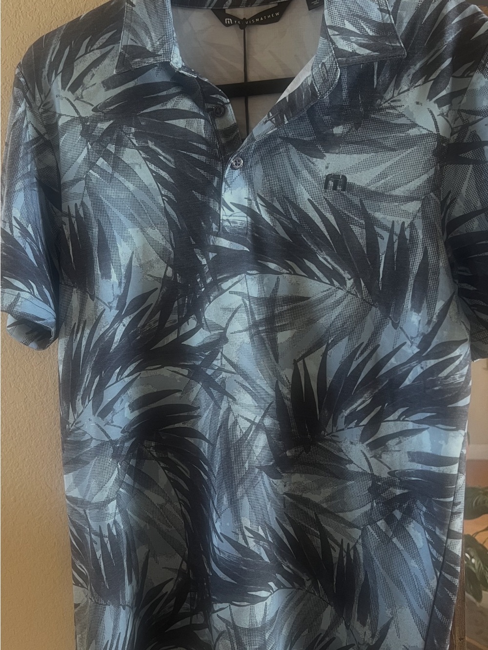 Mizzen+Main Light Blue and Navy Palm-Print Performance Polo